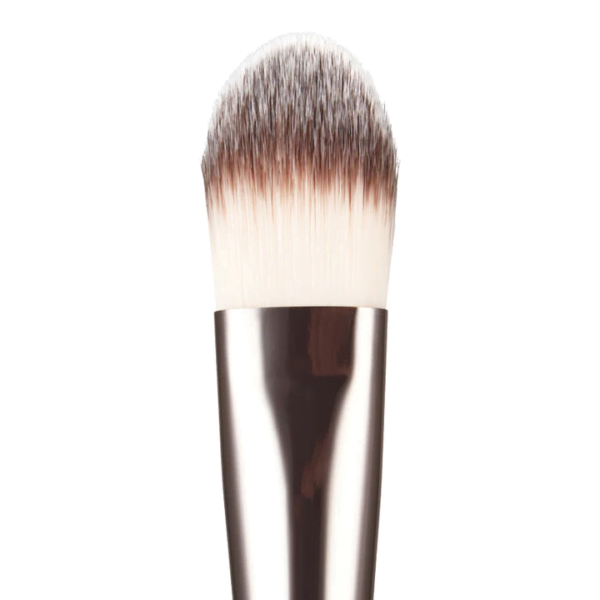 Brush-NEW-Foundation-Brush-Close-Up_720x