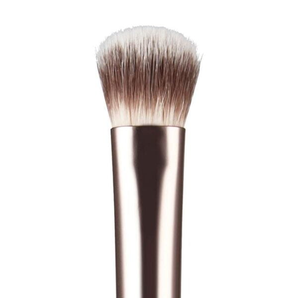 mua-flat-eye-base-brush-3